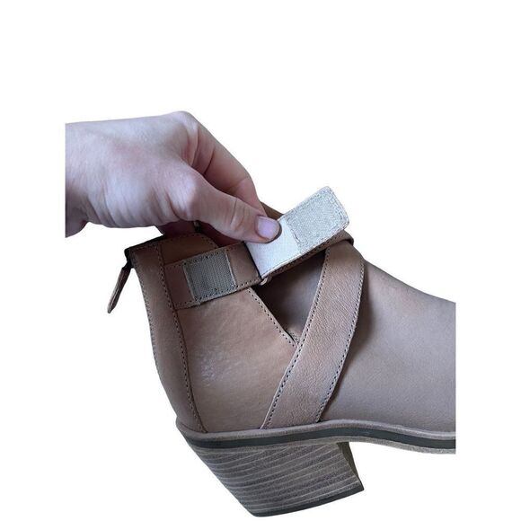 Eileen Fisher Leather Cutout Ankle Booties Boots Tan size 10 - Picture 13 of 14